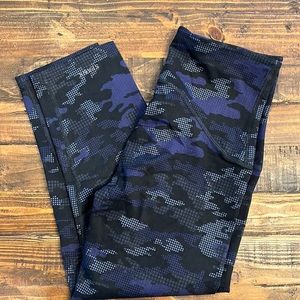Spanx cropped camo leggings